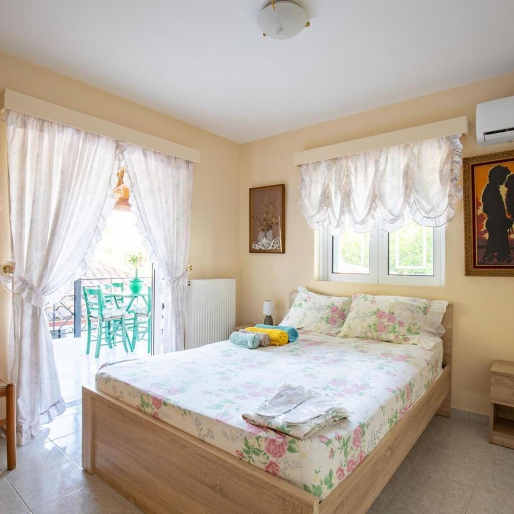 Neromilos Harmony - Roussis Residence Ngoại thất bức ảnh